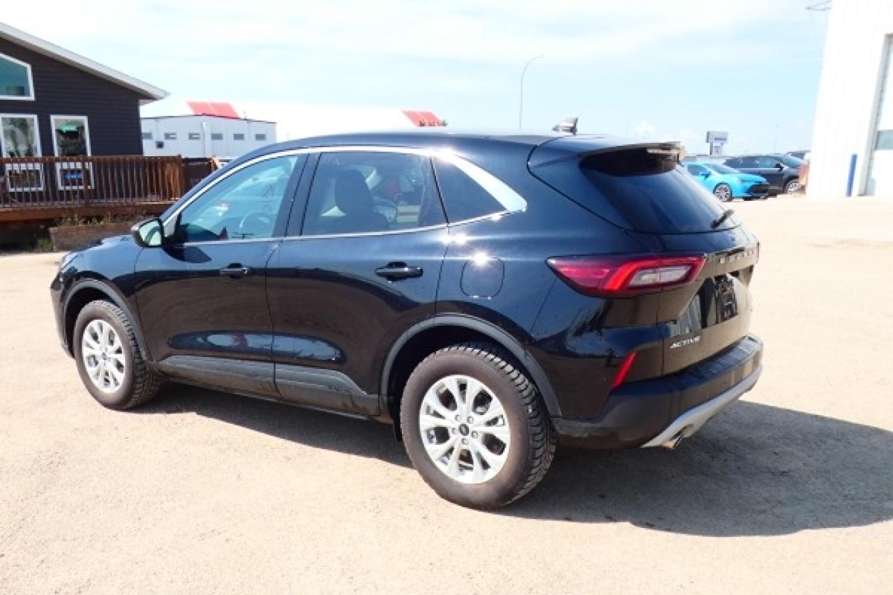 2024 Ford Escape Active AWD w/Htd cloth seats, NAV, BUC - Photo #8