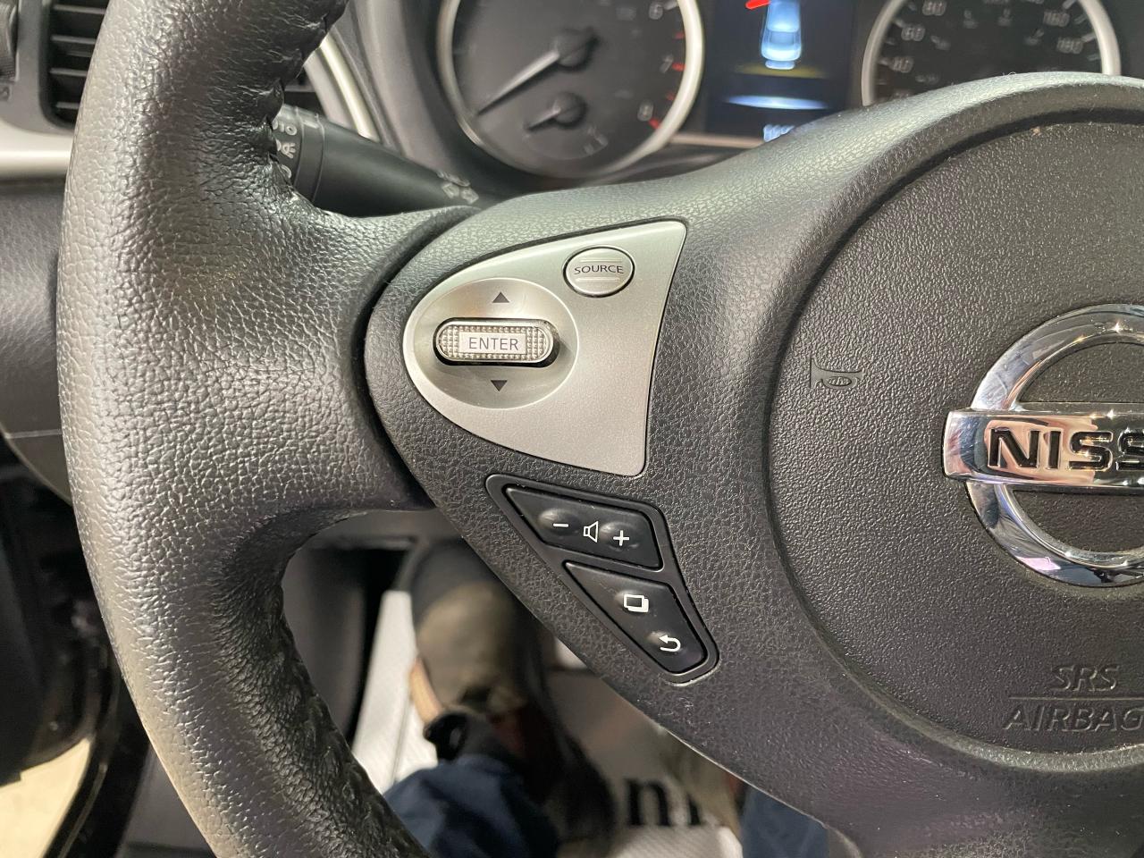 2017 Nissan Sentra SV Photo15