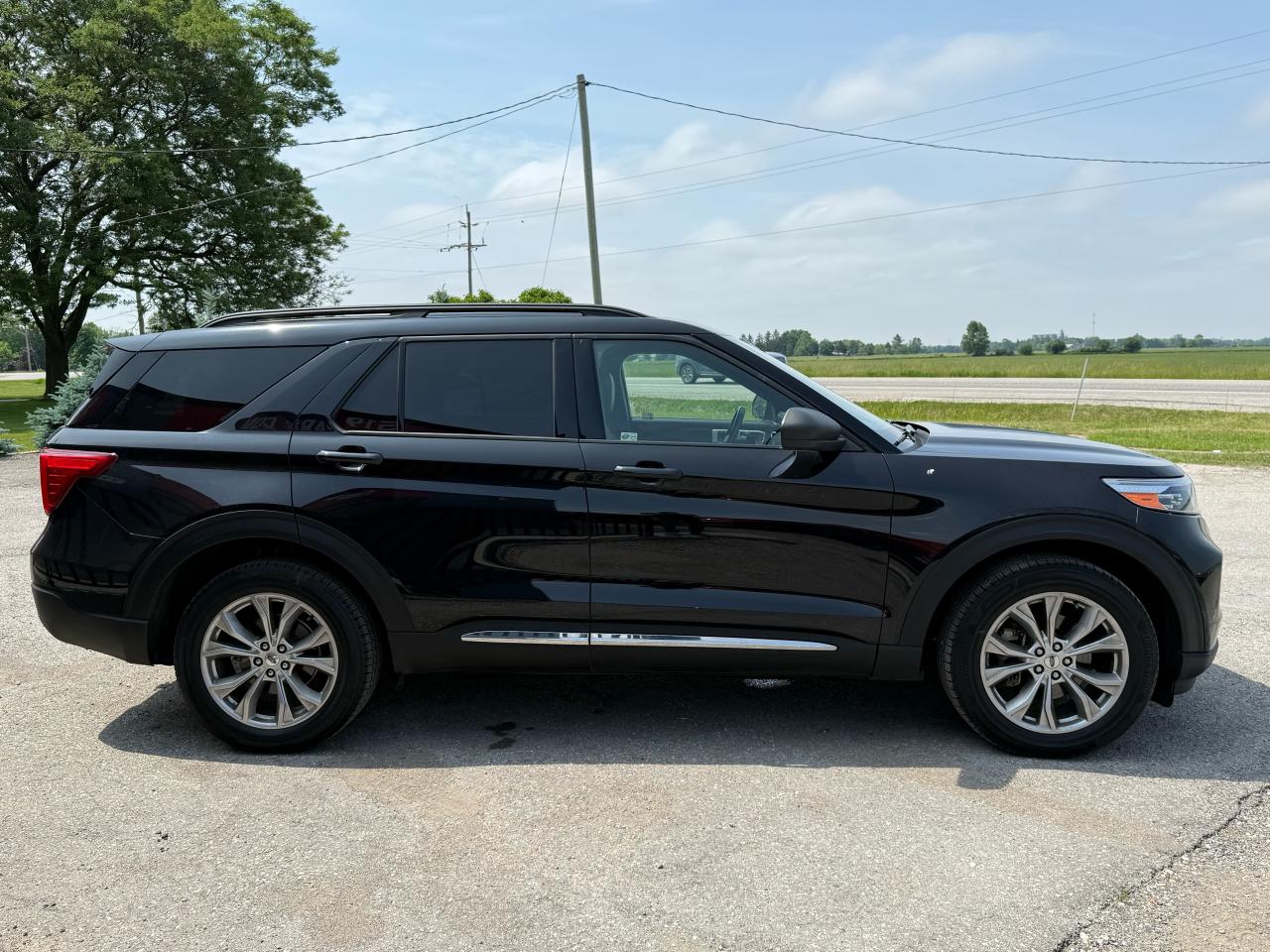 2020 Ford Explorer XLT | Navigation | Backup Camera | Sunroof - Photo #6