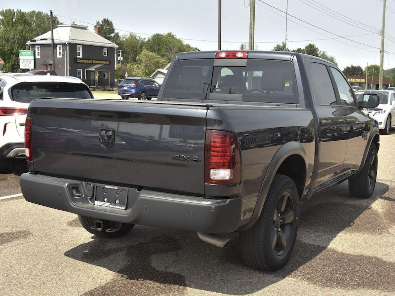 2020 RAM 1500 Classic WARLOCK 4X4 CREW CAB 5'7" BOX Photo2