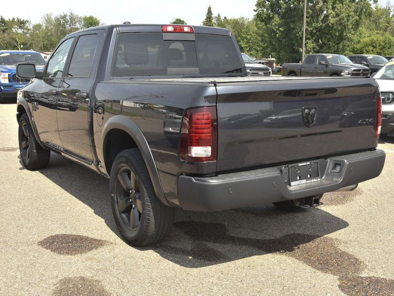 2020 RAM 1500 Classic WARLOCK 4X4 CREW CAB 5'7" BOX - Photo #4