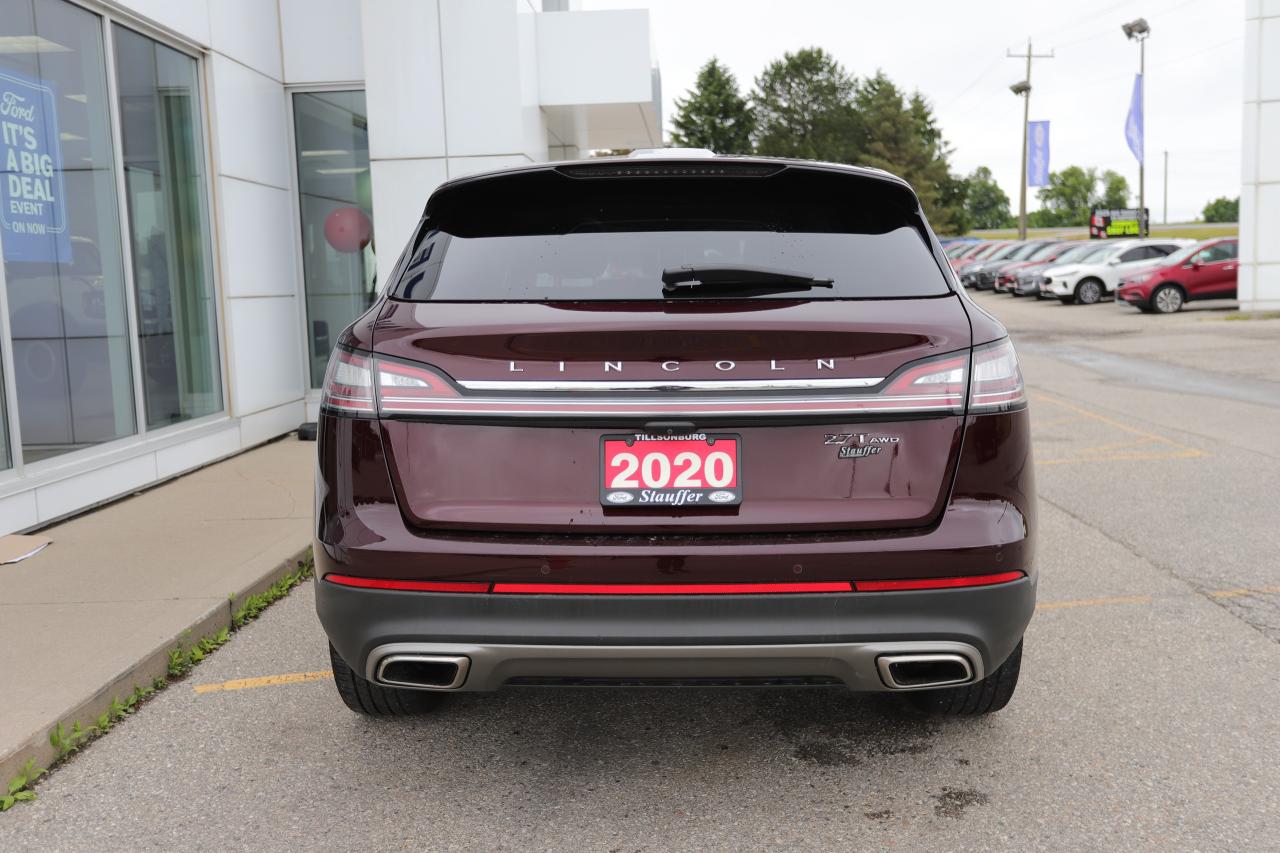 2020 Lincoln Nautilus Reserve AWD Photo4