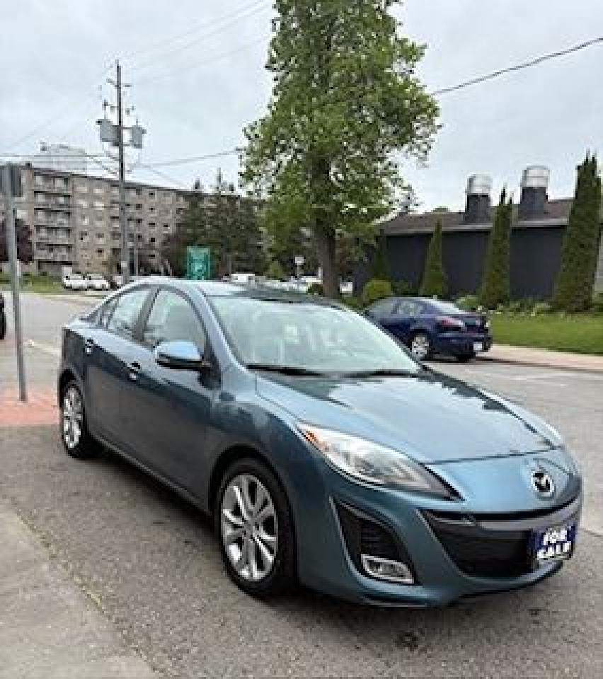 2010 Mazda MAZDA3 GT - Photo #2