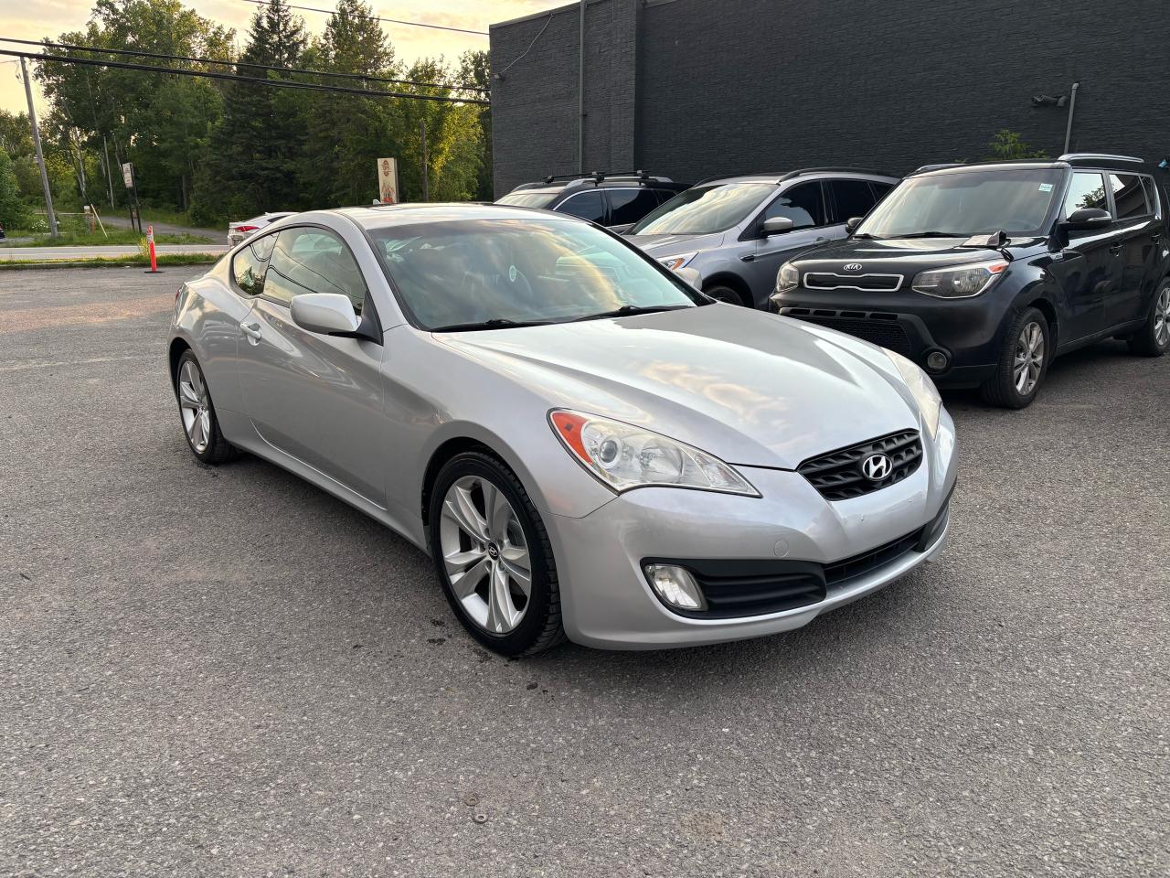 Used 2011 Hyundai Genesis Coupe Premium for sale in Gloucester, ON