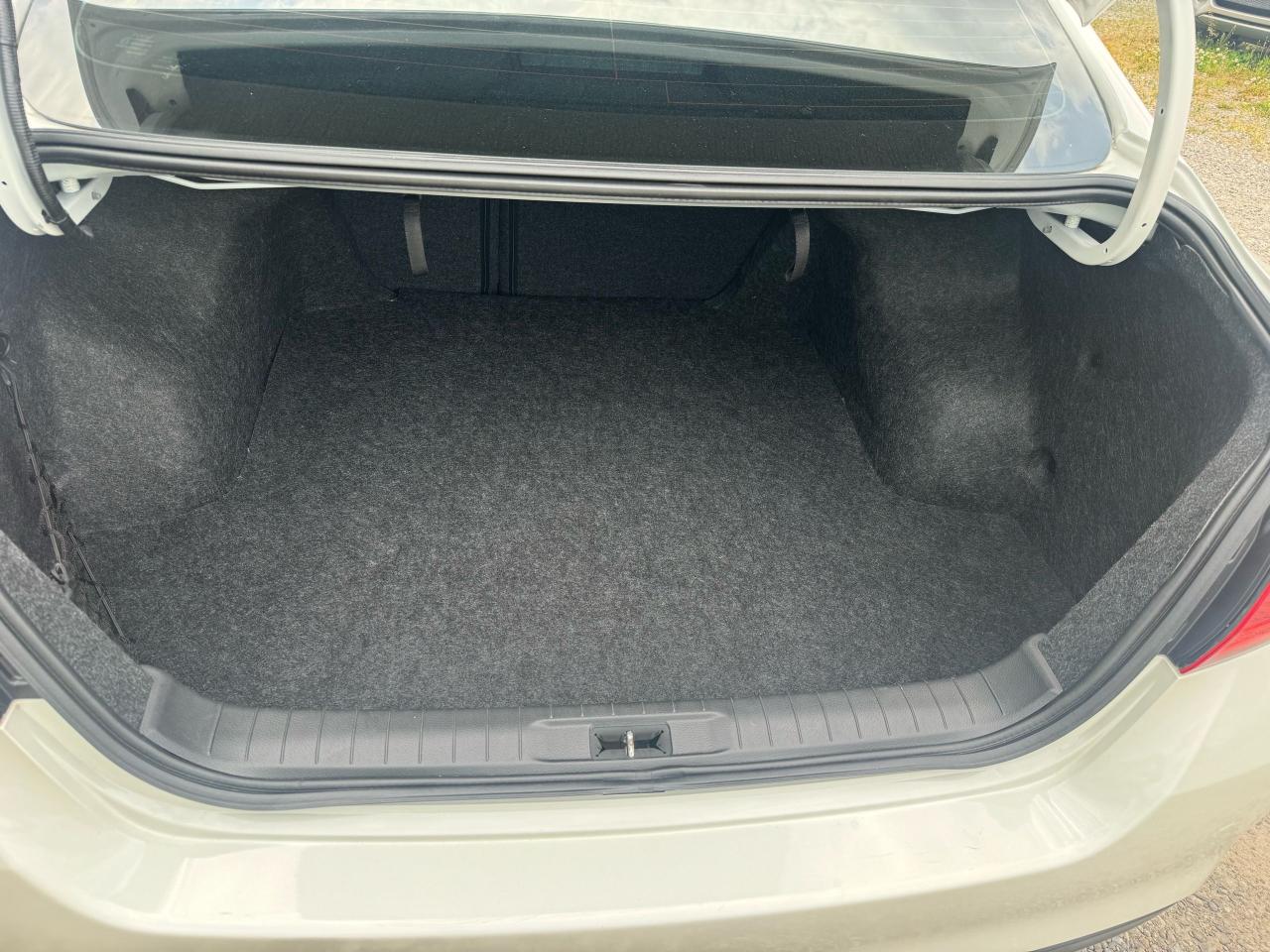 2016 Nissan Altima 2.5 SL Tech - Photo #15