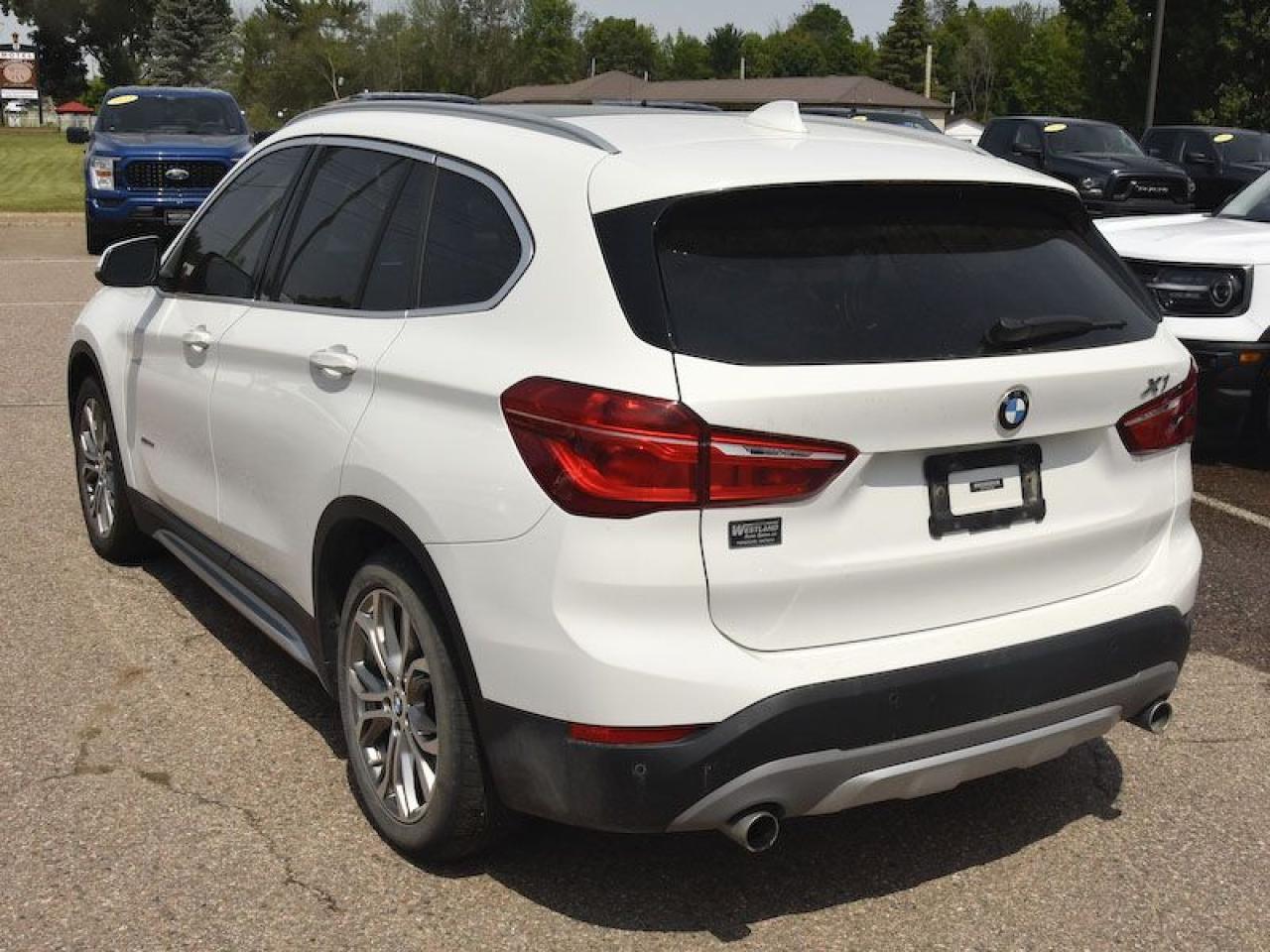 2018 BMW X1 xDrive28i - Photo #4