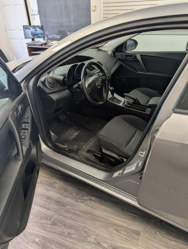 Used 2010 Mazda MAZDA3 GX for sale in Brantford, ON