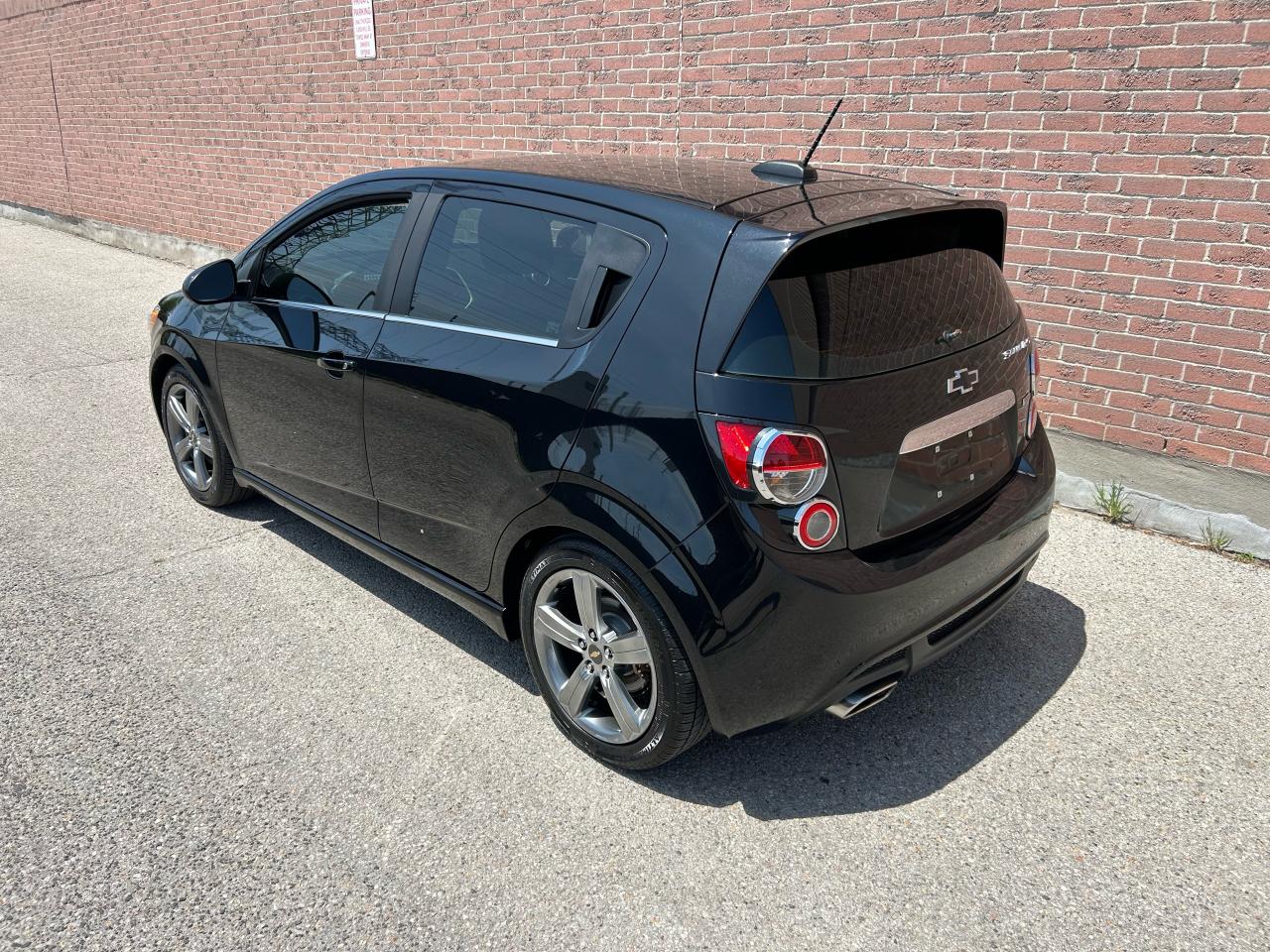 2016 Chevrolet Sonic RS Photo3