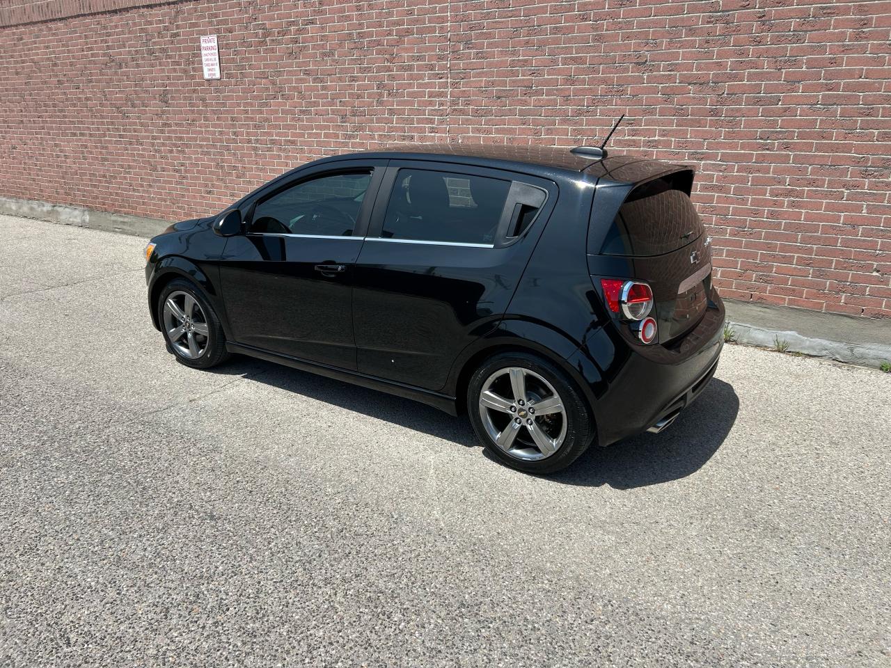 2016 Chevrolet Sonic RS Photo4