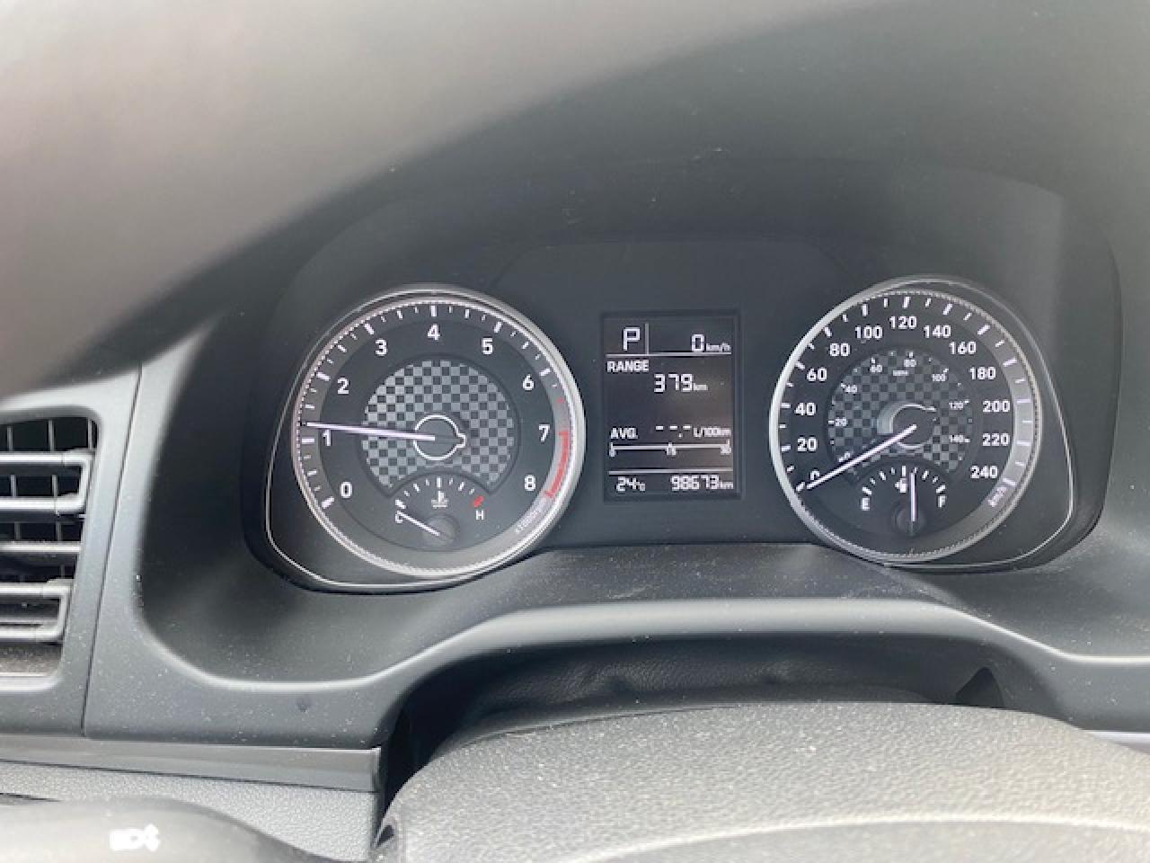 2020 Hyundai Elantra Essential - Photo #10