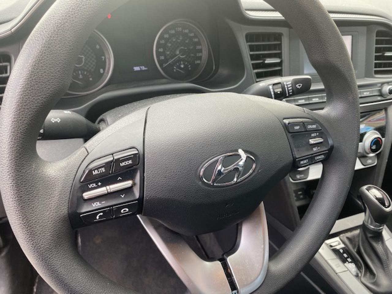 2020 Hyundai Elantra Essential - Photo #8
