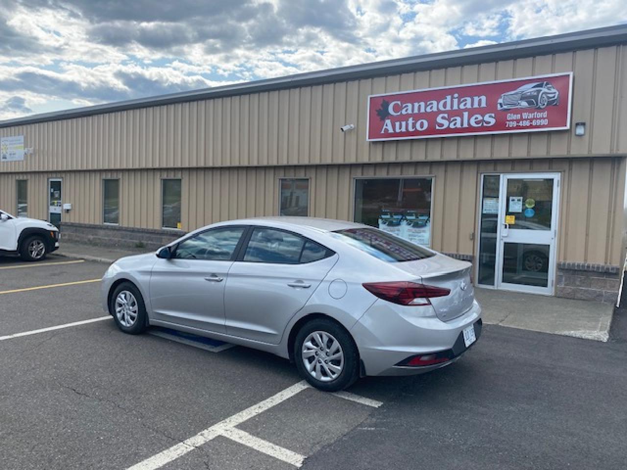 2020 Hyundai Elantra Essential - Photo #2