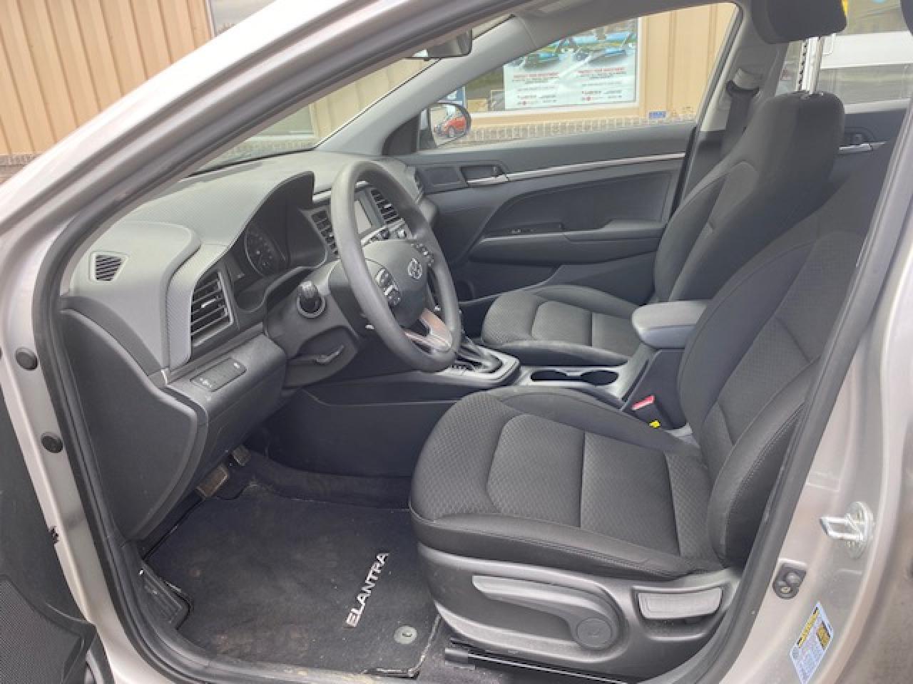 2020 Hyundai Elantra Essential - Photo #7
