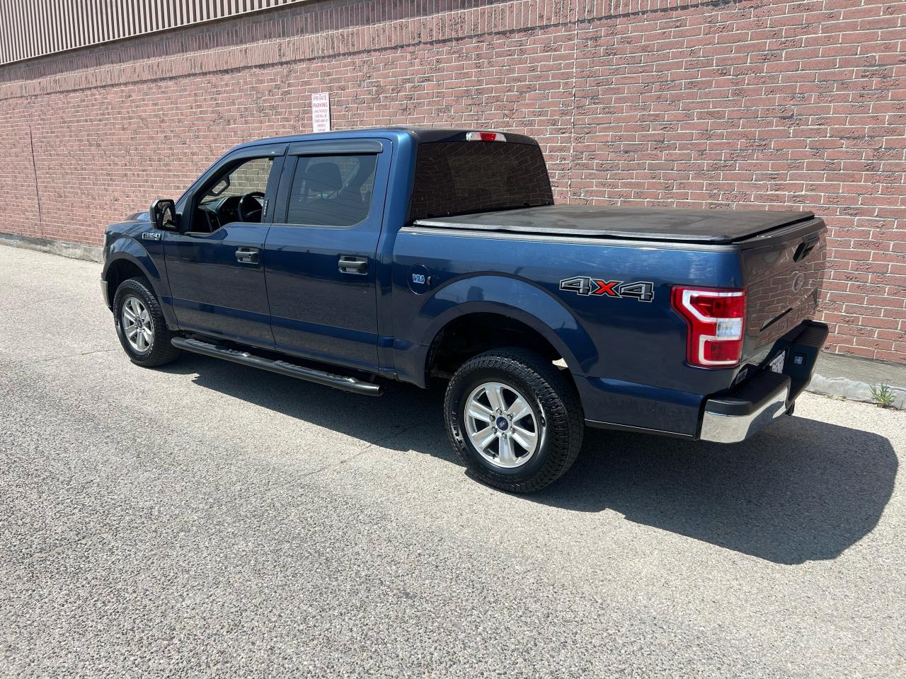 2018 Ford F-150 XLT Photo2