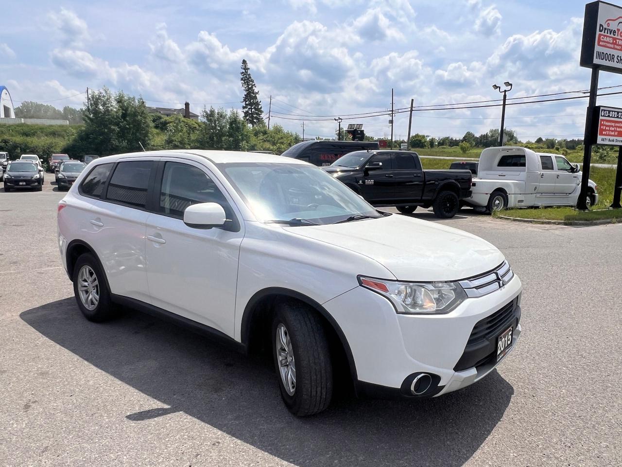 2015 Mitsubishi Outlander 4WD 4dr ES - Photo #7