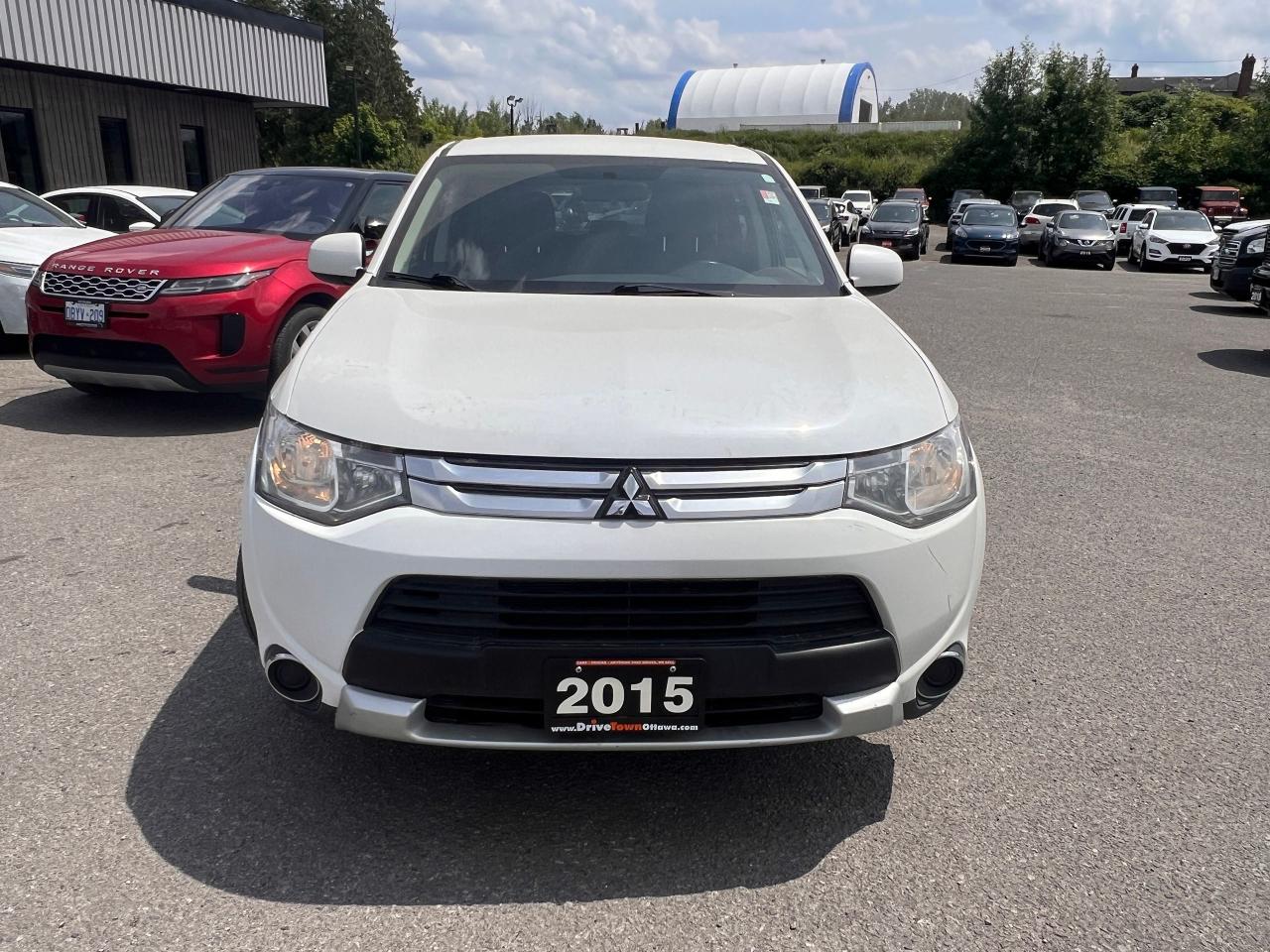 2015 Mitsubishi Outlander 4WD 4dr ES - Photo #8