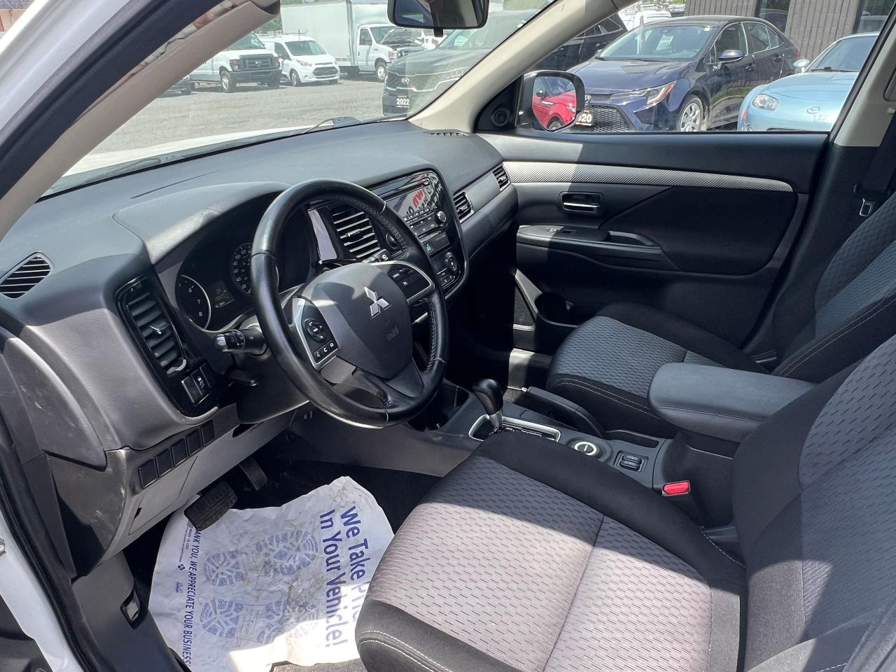 2015 Mitsubishi Outlander 4WD 4dr ES - Photo #11