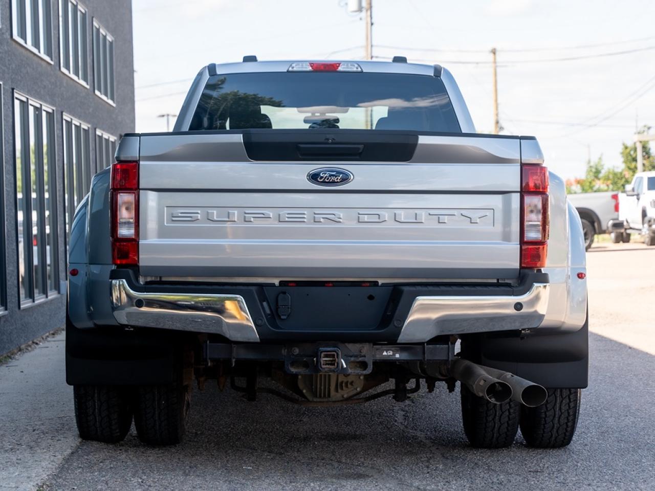 2022 Ford F-350 XLT DUALLY DIESEL Photo6