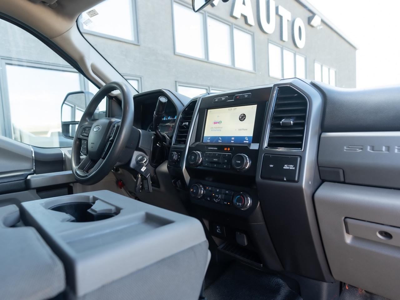2022 Ford F-350 XLT DUALLY DIESEL Photo19