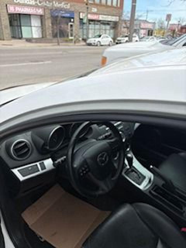 2010 Mazda MAZDA3  Photo2