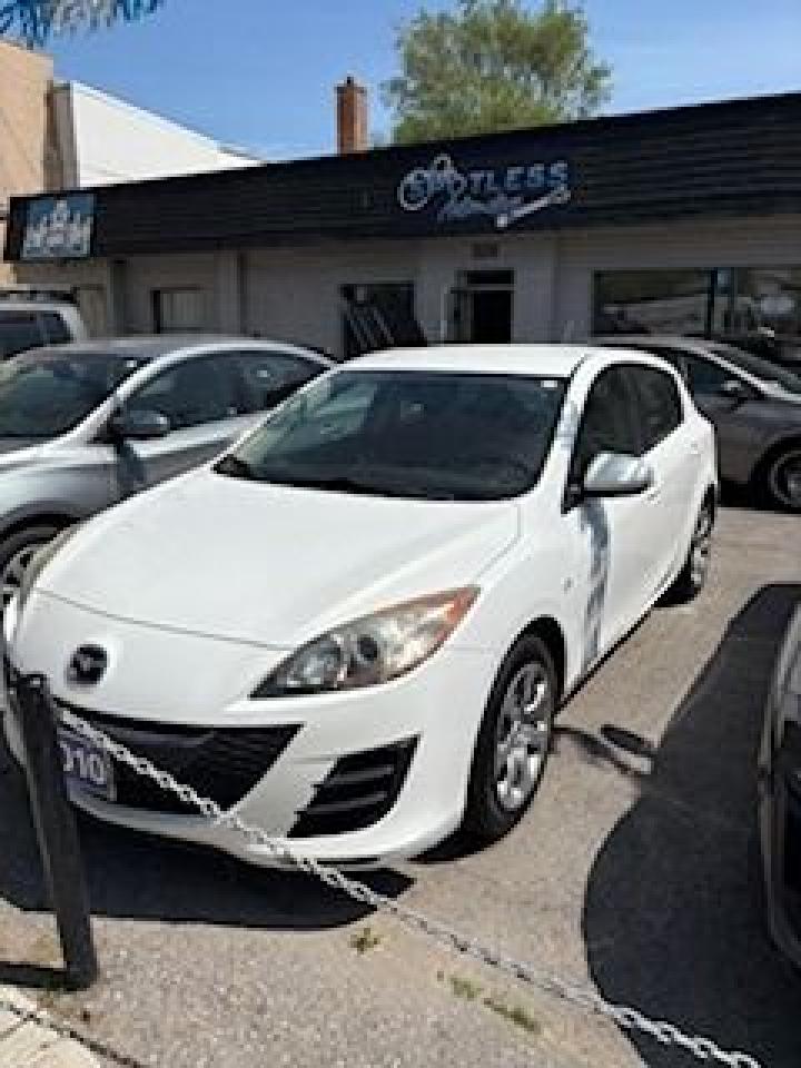 2010 Mazda MAZDA3  Photo3