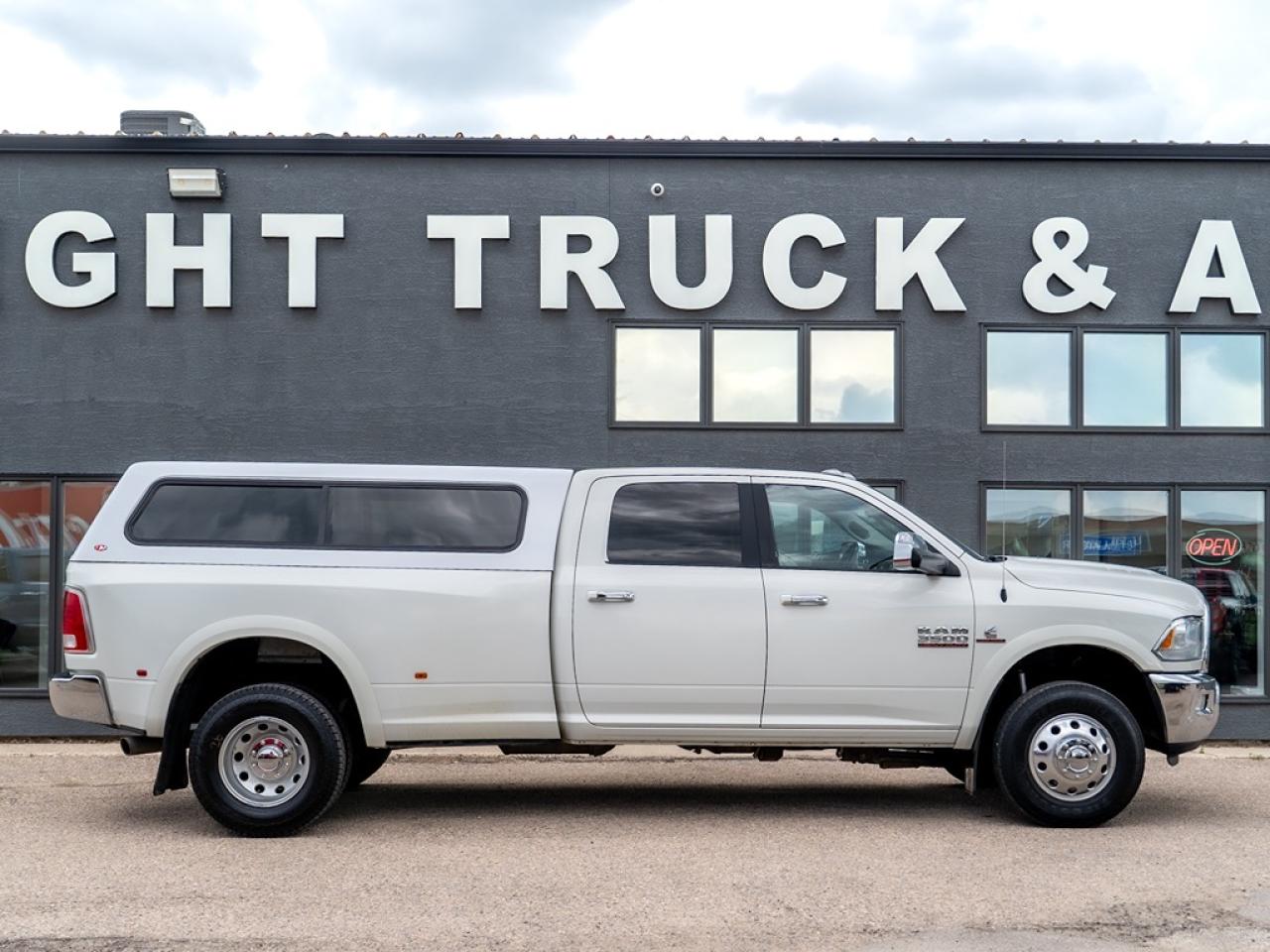 2016 RAM 3500 Laramie Diesel Dually Photo4