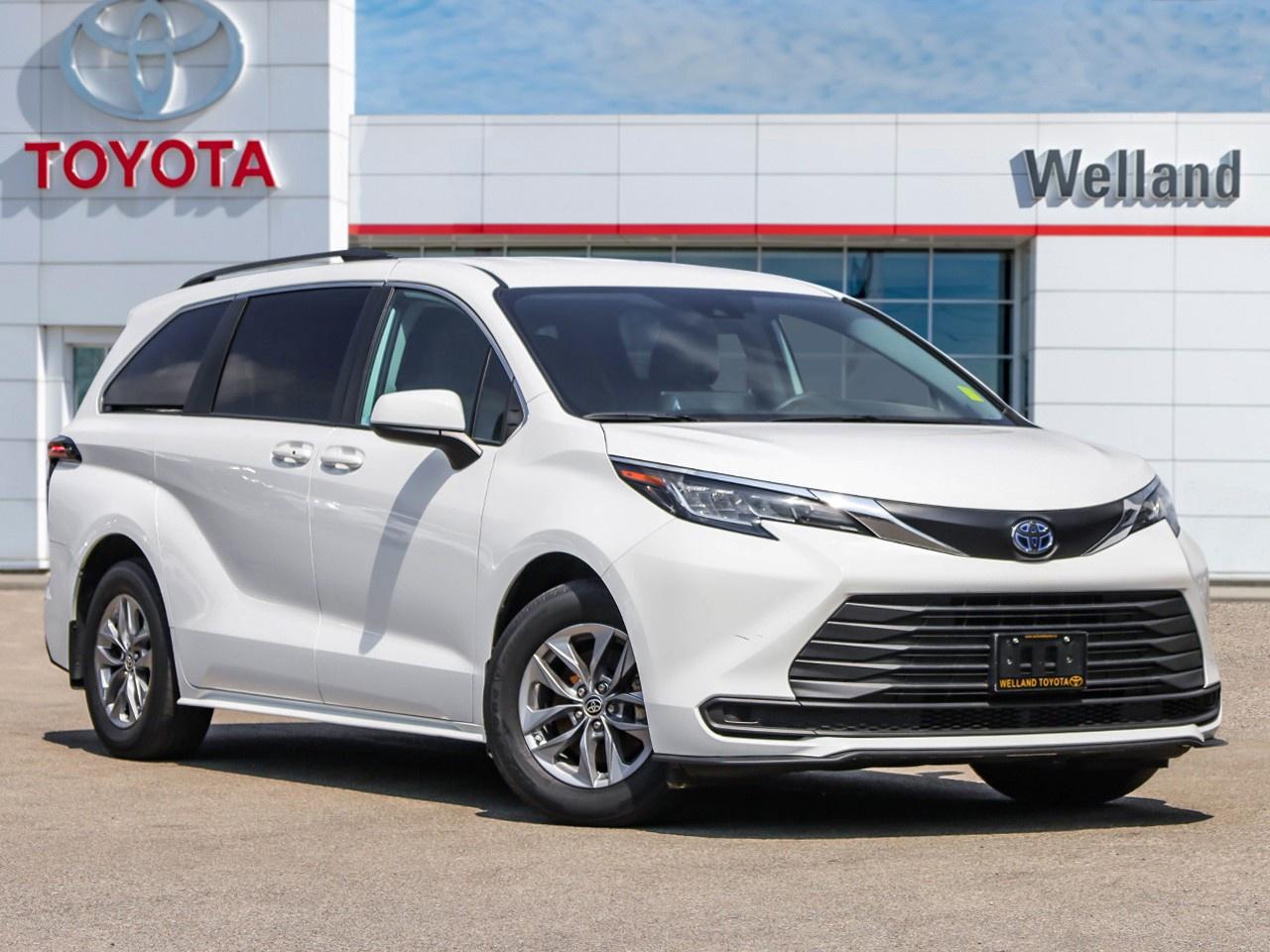 Used 2022 Toyota Sienna LE 8-Passenger for sale in Welland, ON