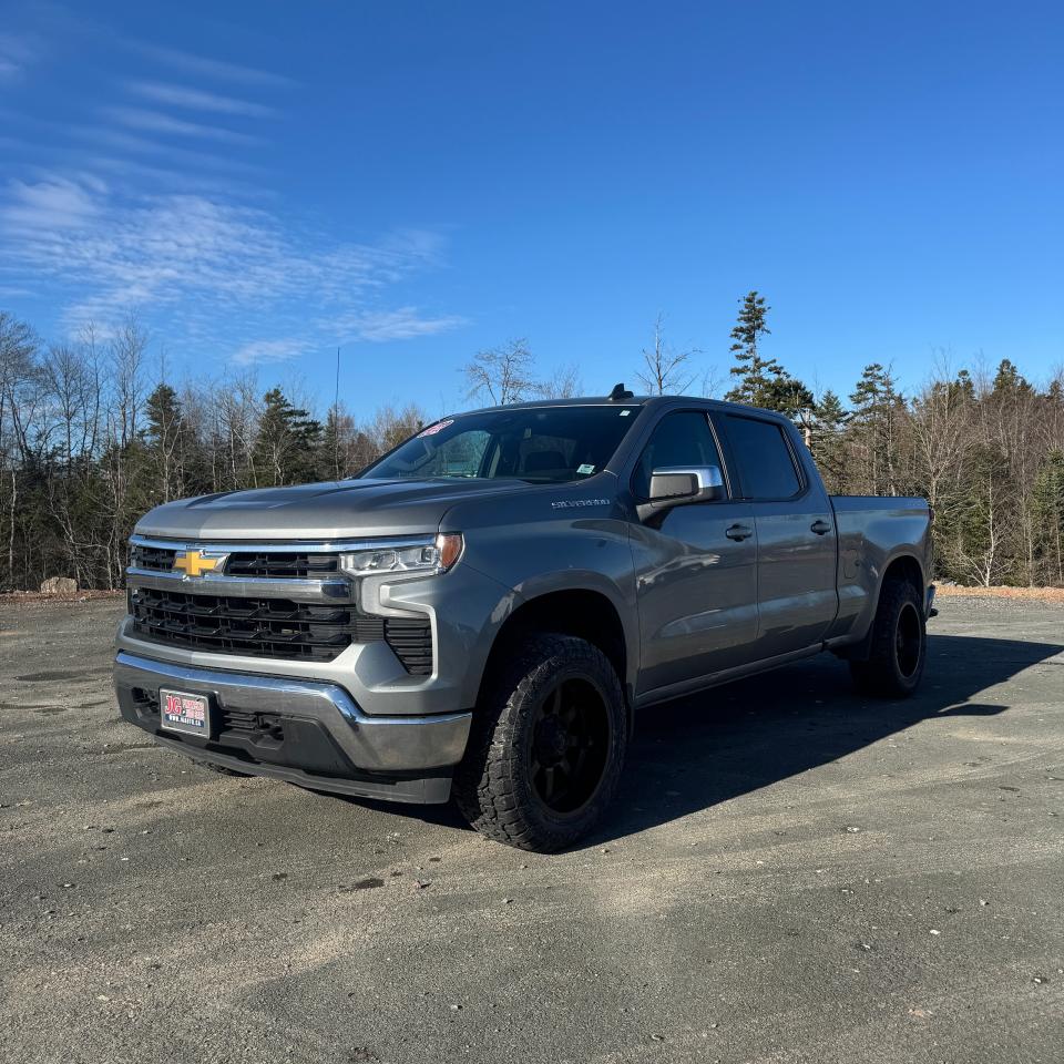 2023 Chevrolet Silverado 1500 4WD Crew Cab LT