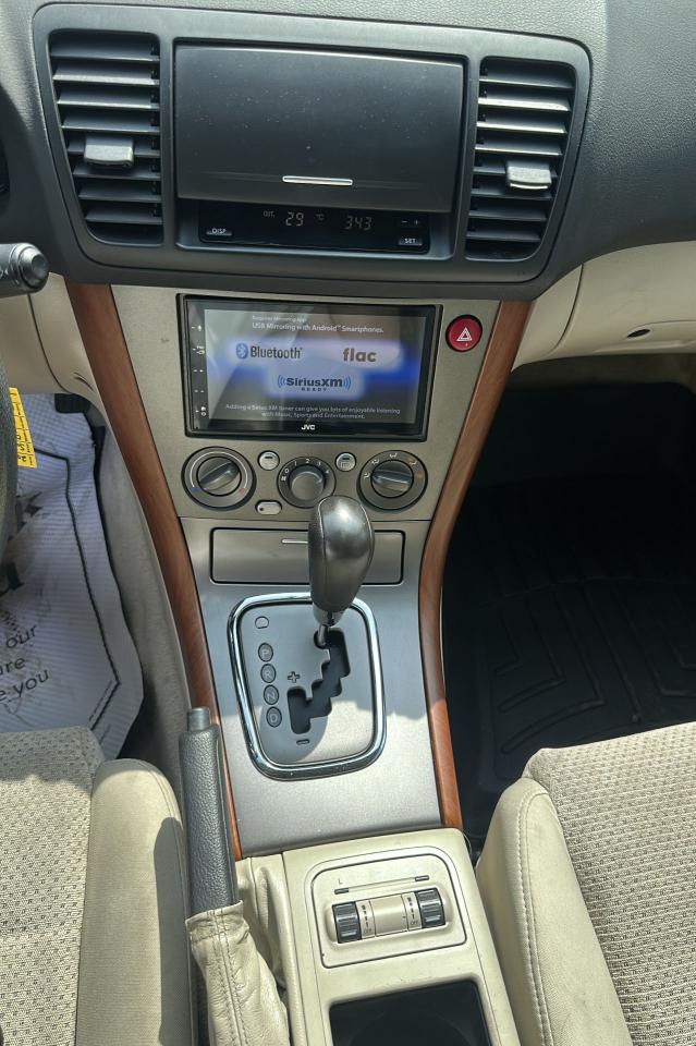2006 Subaru Outback 2.5i - Photo #10