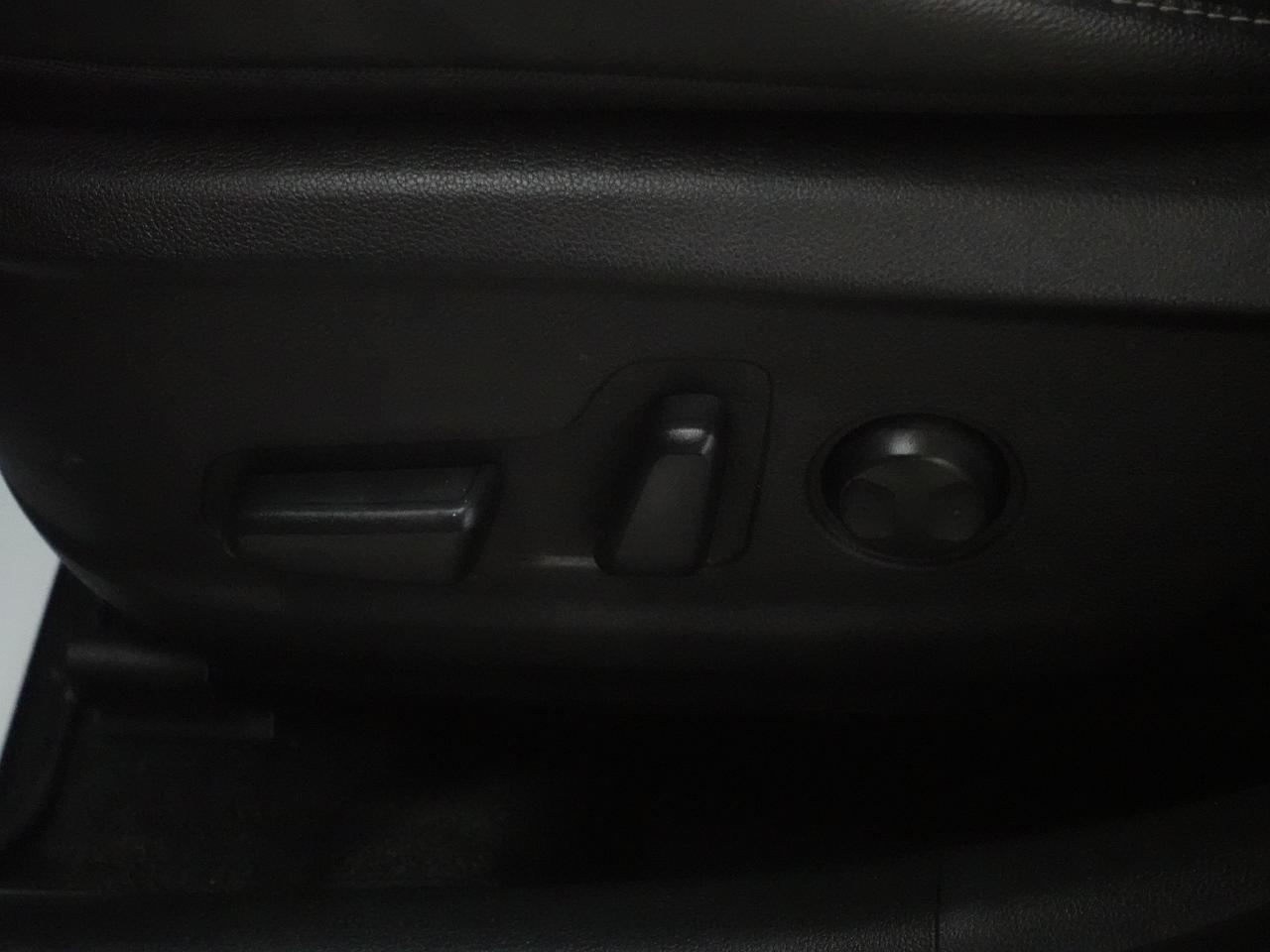 2021 Hyundai KONA ULTIMATE | AWD | Nav | Leather | Sunroof | CarPlay