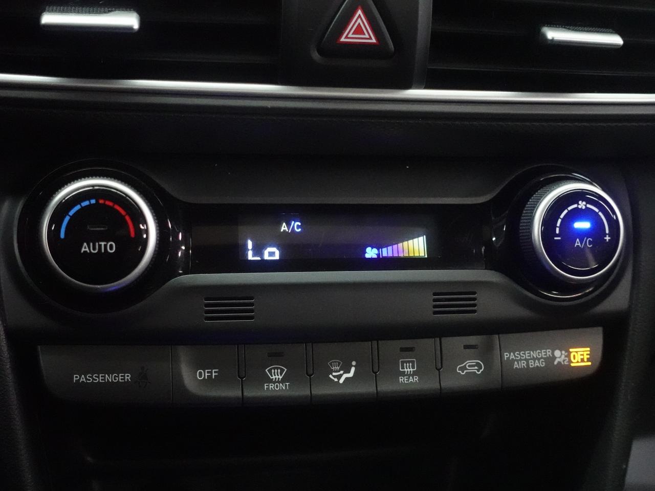 2021 Hyundai KONA ULTIMATE | AWD | Nav | Leather | Sunroof | CarPlay