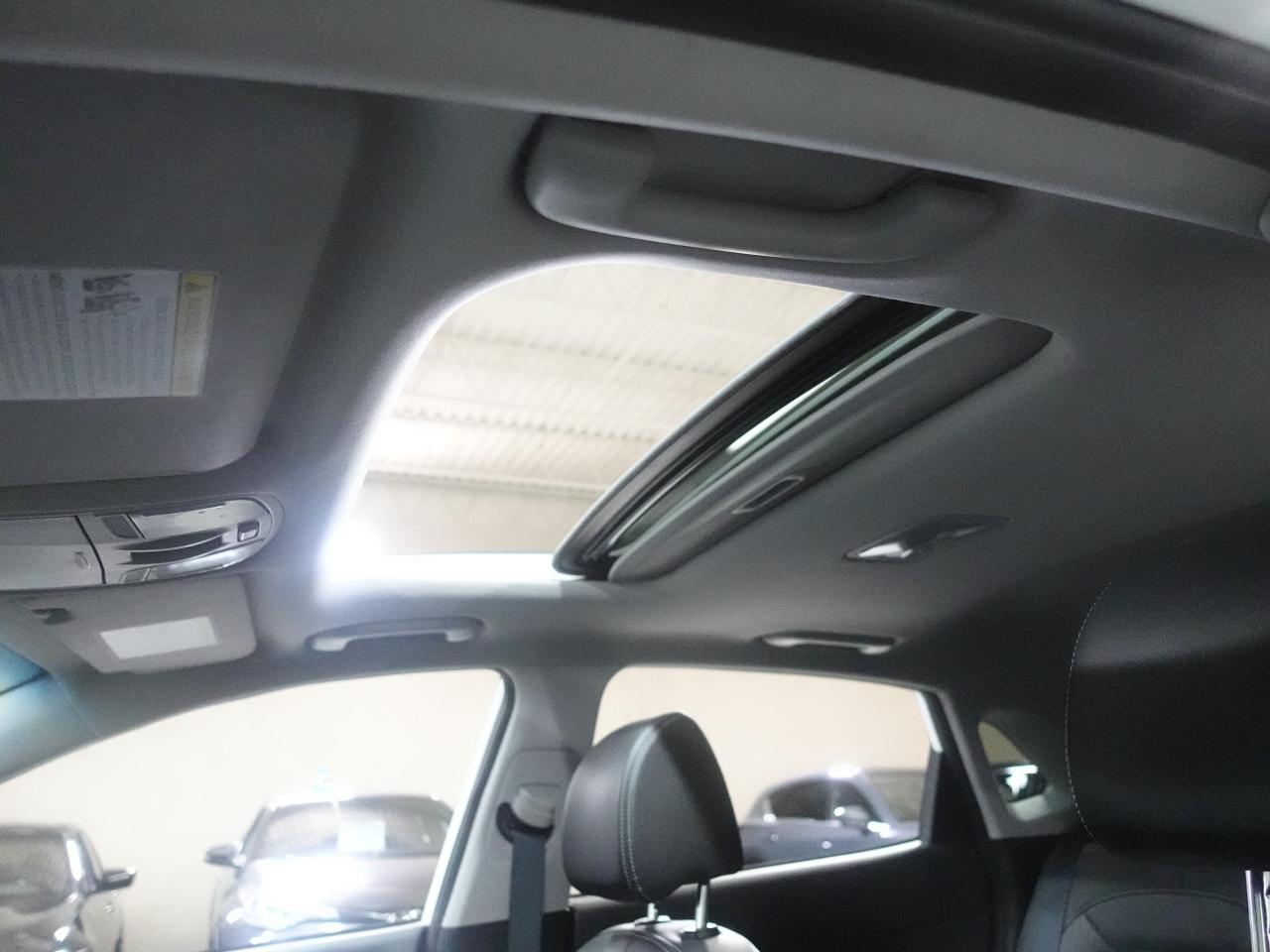 2021 Hyundai KONA ULTIMATE | AWD | Nav | Leather | Sunroof | CarPlay
