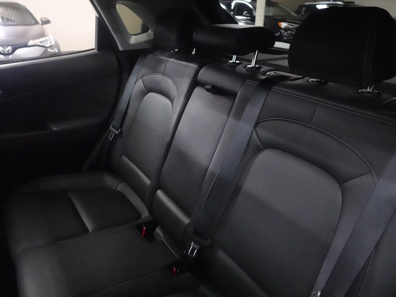 2021 Hyundai KONA ULTIMATE | AWD | Nav | Leather | Sunroof | CarPlay