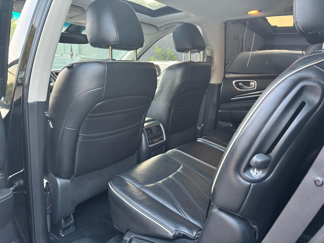 2017 Infiniti QX60  - Photo #17