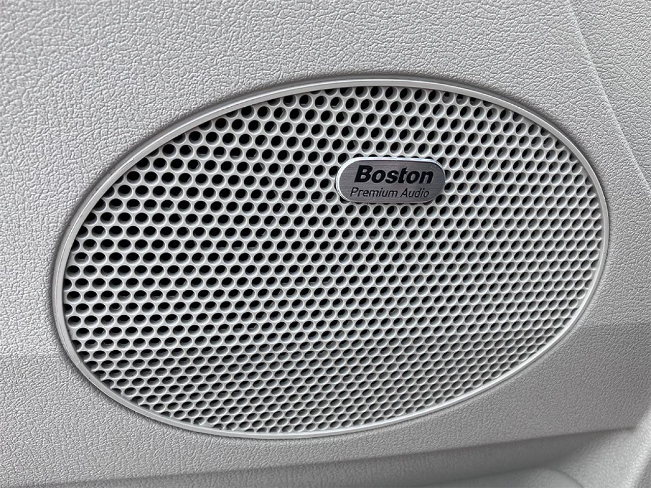 2009 Jeep Grand Cherokee LIMITED|5.7L HEMI|NAVI|REARCAM|RUNNING BOARDS - Photo #4