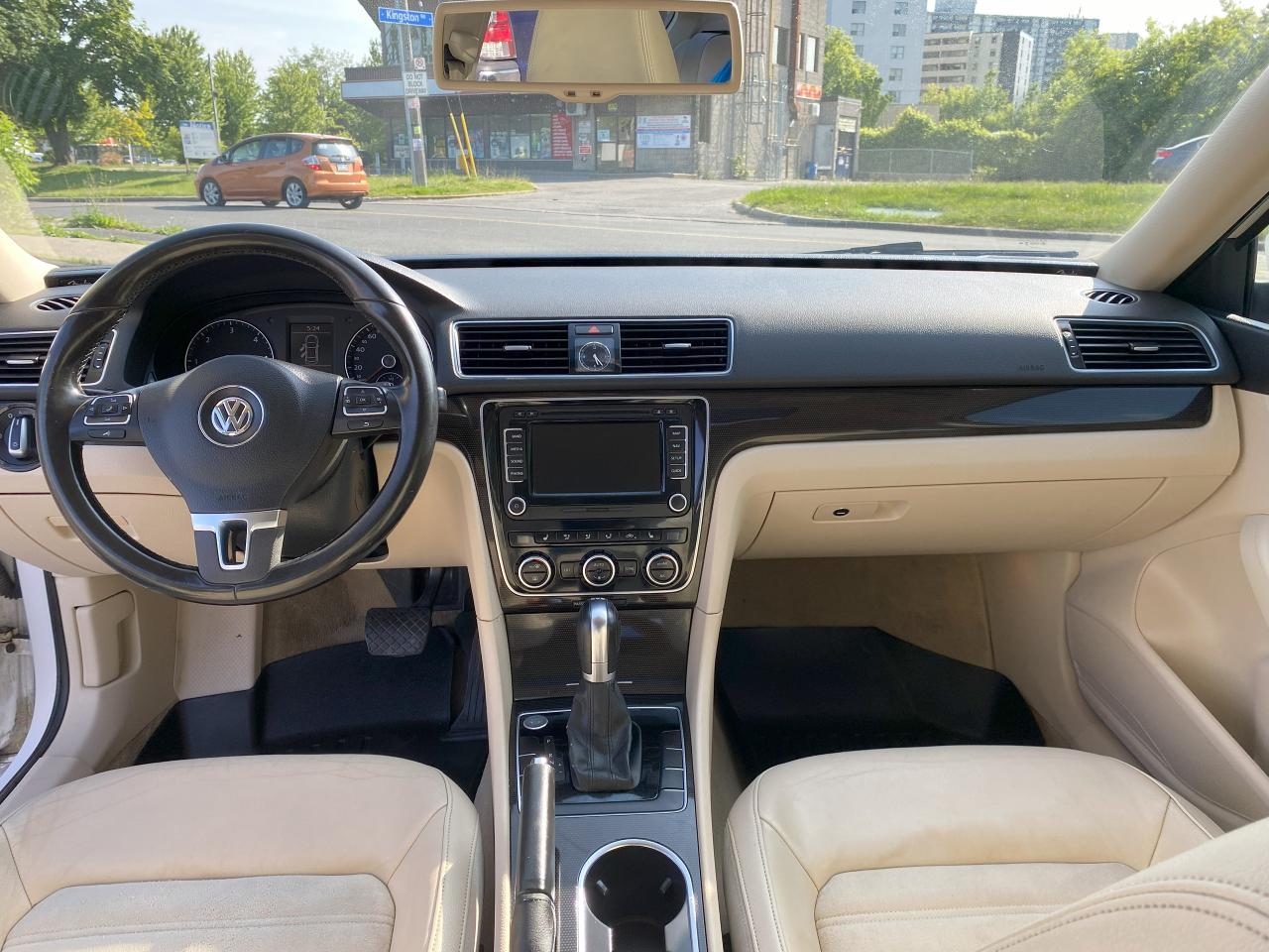 2013 Volkswagen Passat Diesel/Highline/Automatic DSG/Leather/Roof/Navi - Photo #13