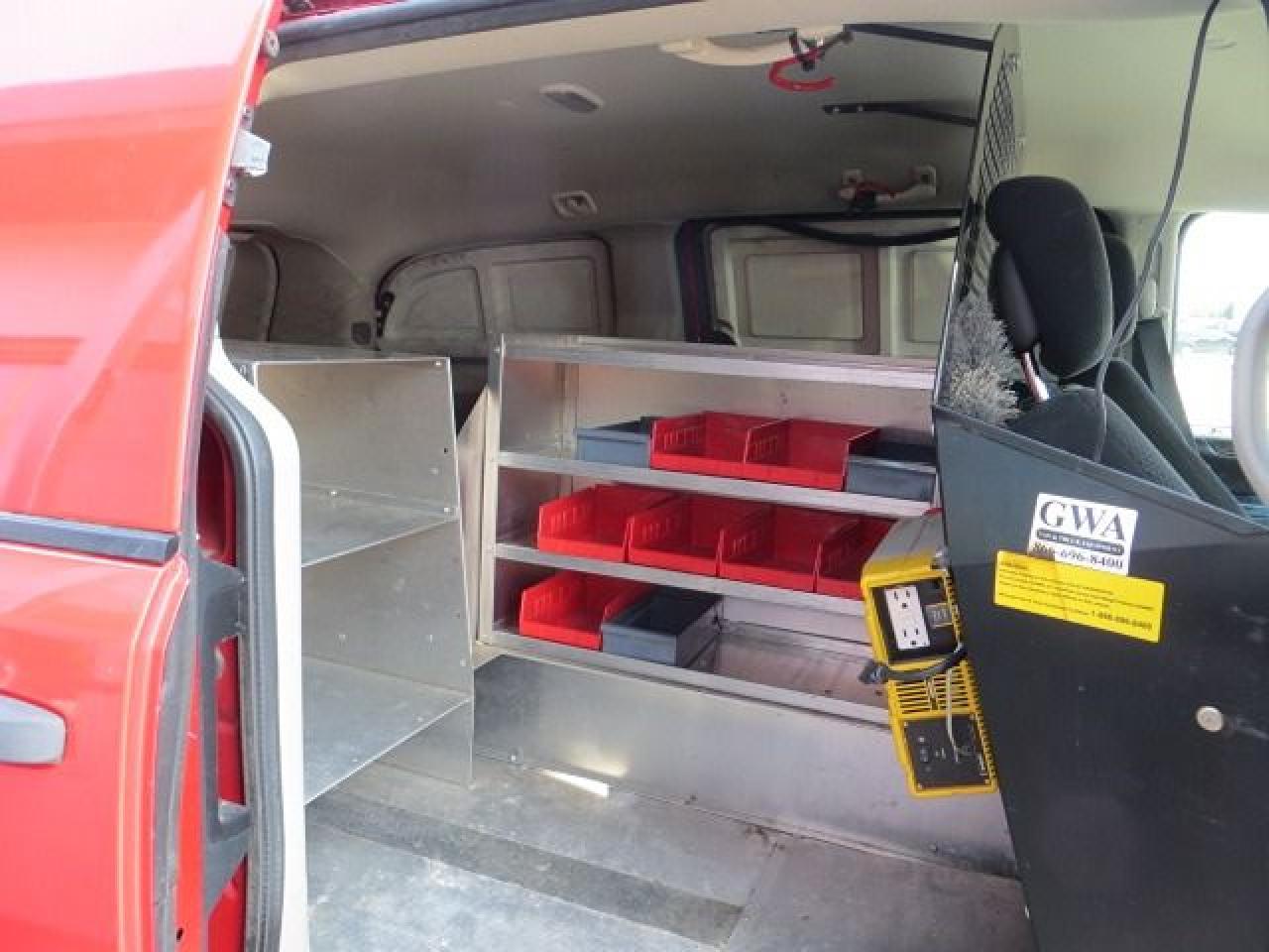 2015 RAM Cargo Van CERTIFIED, LOW KM, SHELVES, PWR INVERTER, RACKS - Photo #13