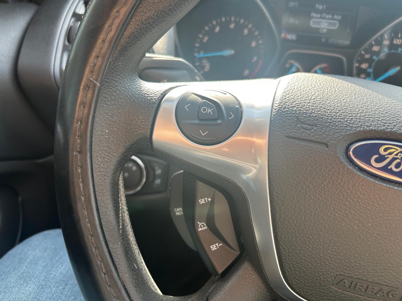 2015 Ford Escape SE - Photo #17