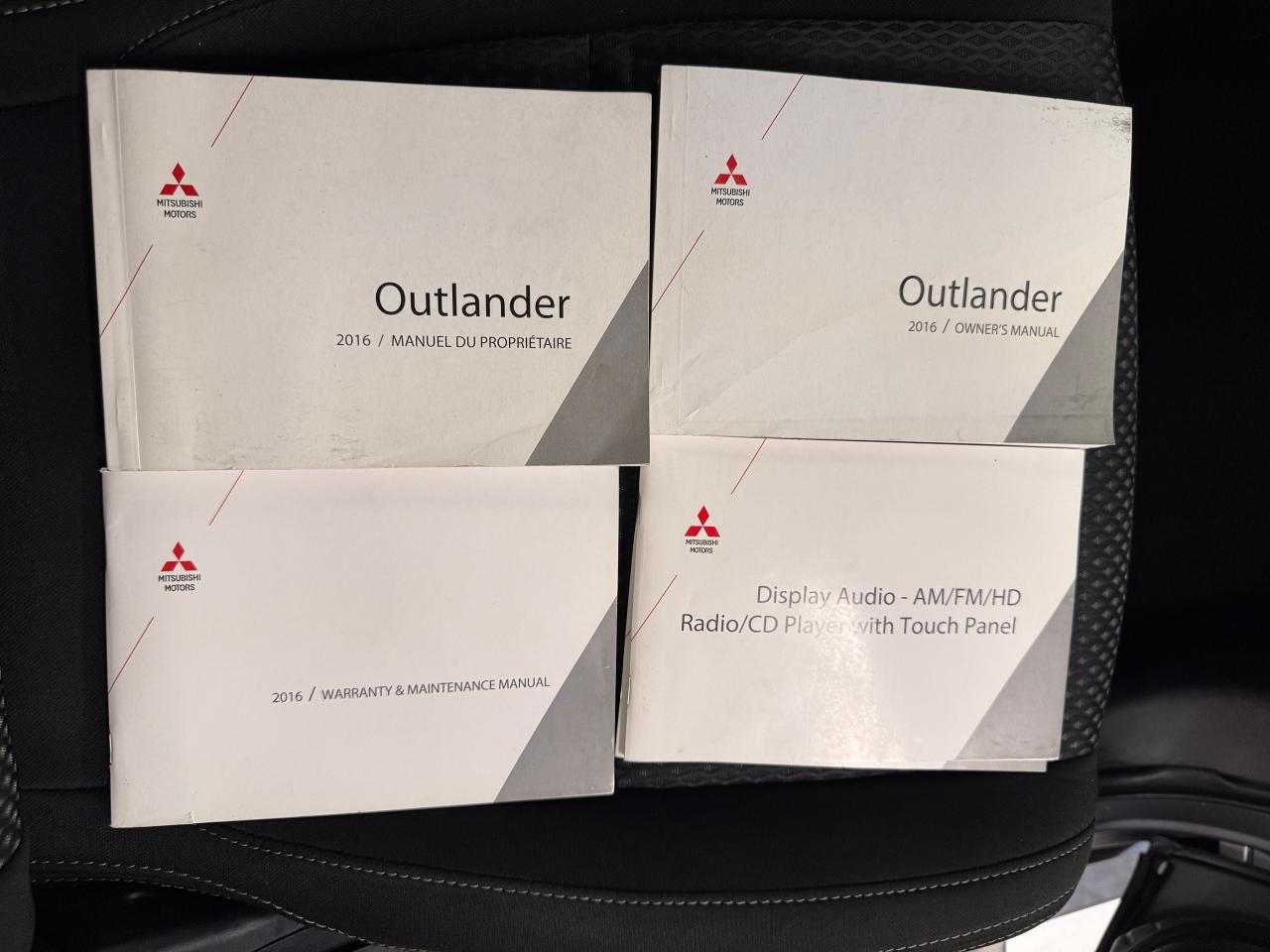 2016 Mitsubishi Outlander EX AWD V6 7 Passenger+sunroof+New Brakes+Tires Photo
