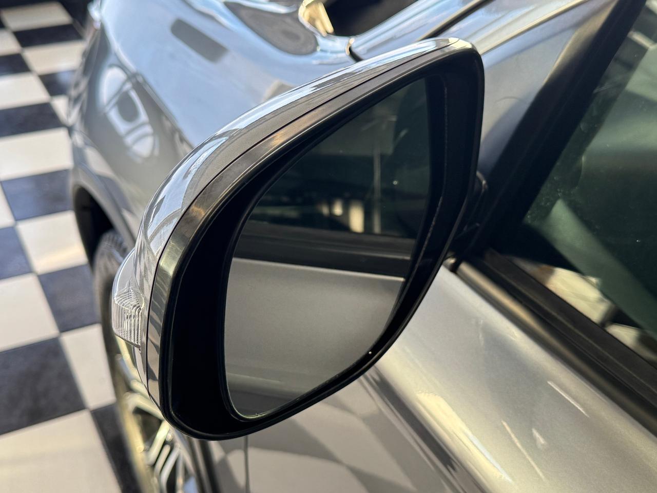 2016 Mitsubishi Outlander EX AWD V6 7 Passenger+sunroof+New Brakes+Tires Photo