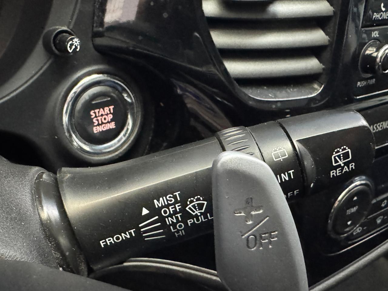 2016 Mitsubishi Outlander EX AWD V6 7 Passenger+sunroof+New Brakes+Tires Photo