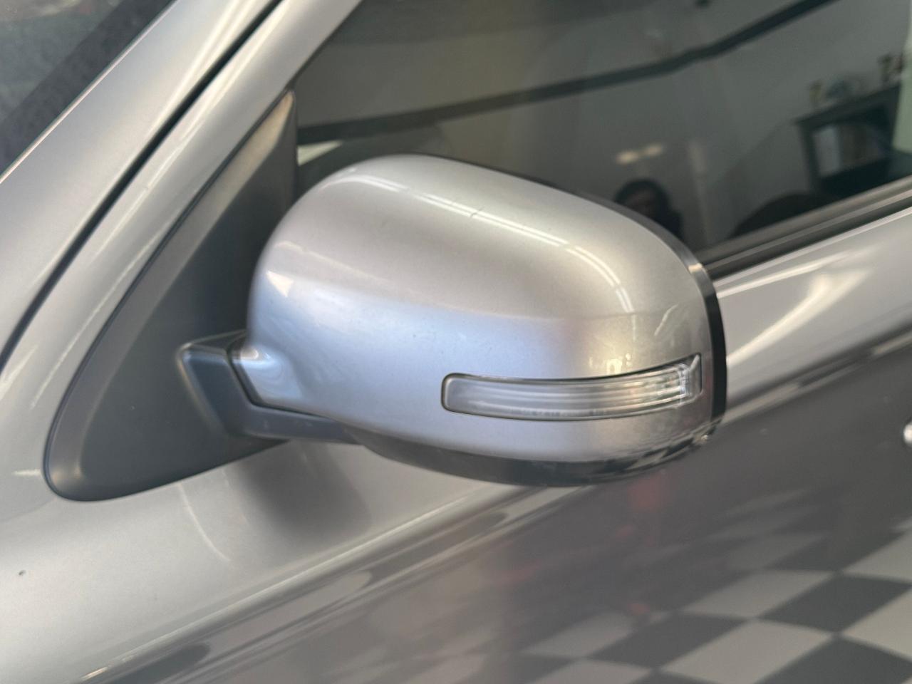 2016 Mitsubishi Outlander EX AWD V6 7 Passenger+sunroof+New Brakes+Tires Photo