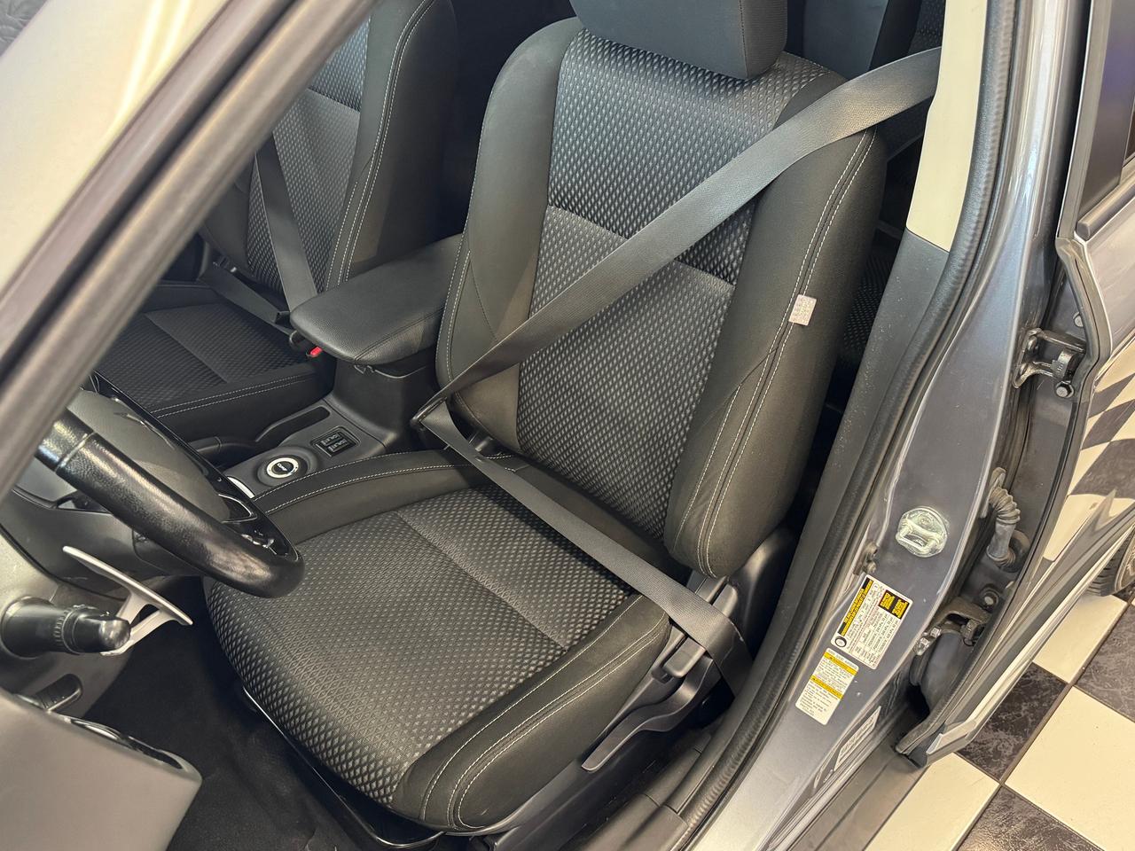 2016 Mitsubishi Outlander EX AWD V6 7 Passenger+sunroof+New Brakes+Tires Photo