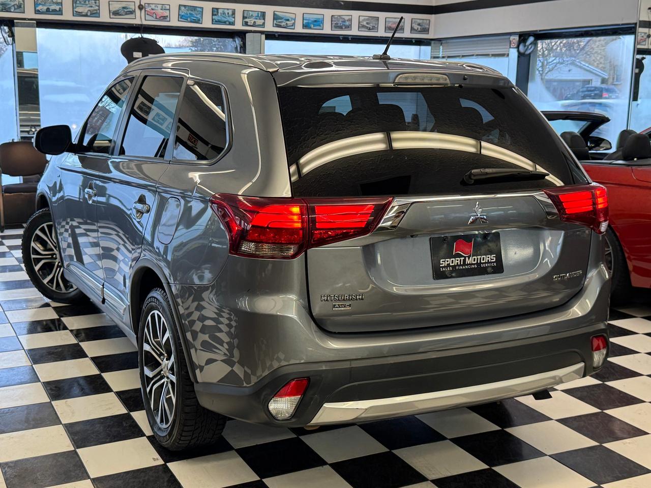 2016 Mitsubishi Outlander EX AWD V6 7 Passenger+sunroof+New Brakes+Tires Photo