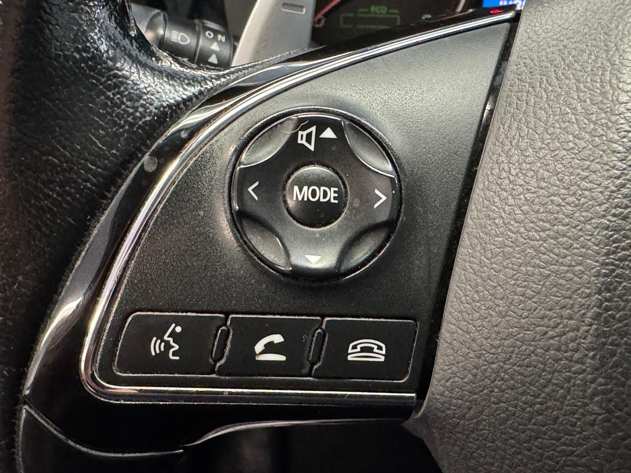 2016 Mitsubishi Outlander EX AWD V6 7 Passenger+sunroof+New Brakes+Tires Photo