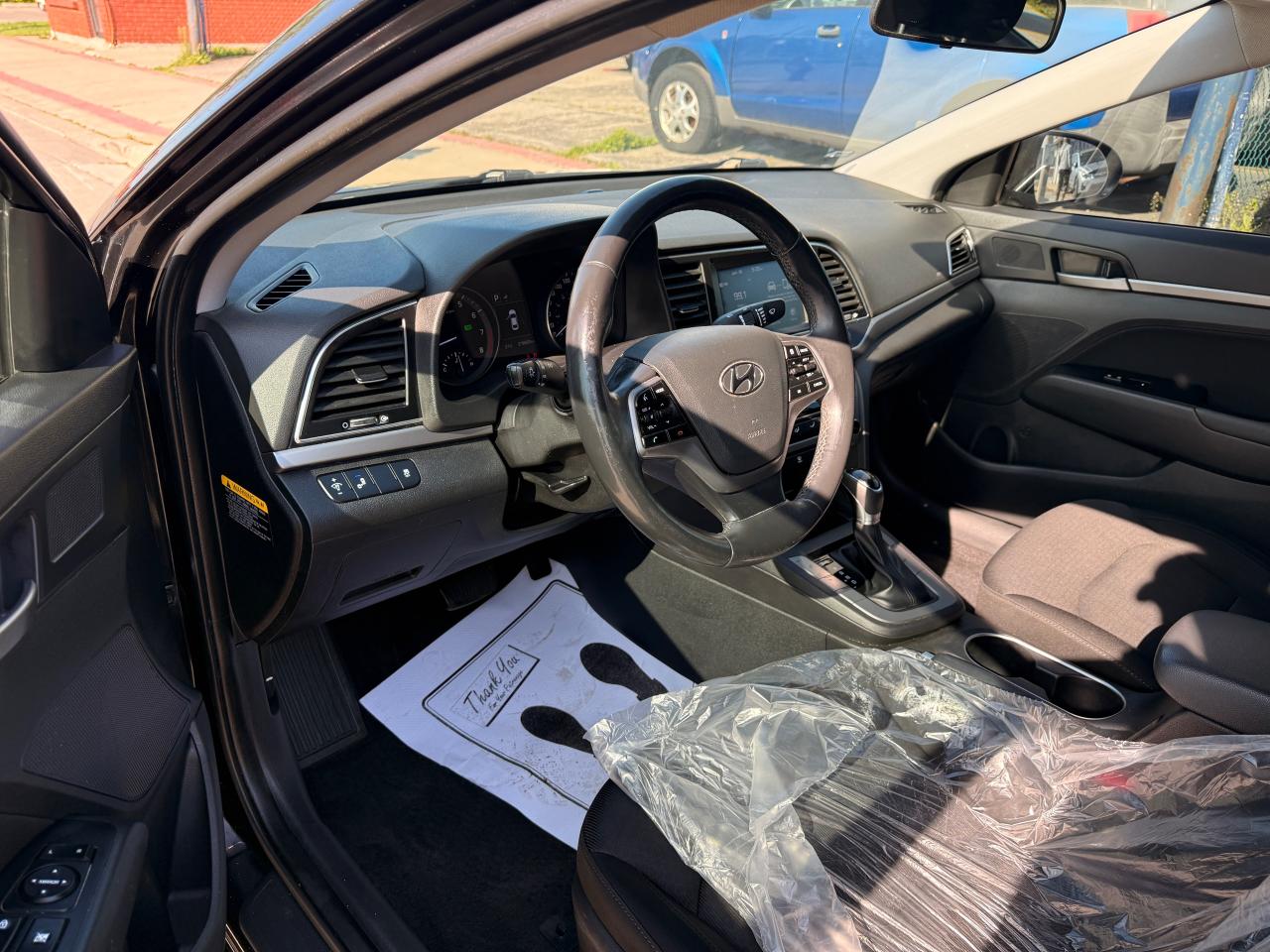 2018 Hyundai Elantra GL - Photo #16