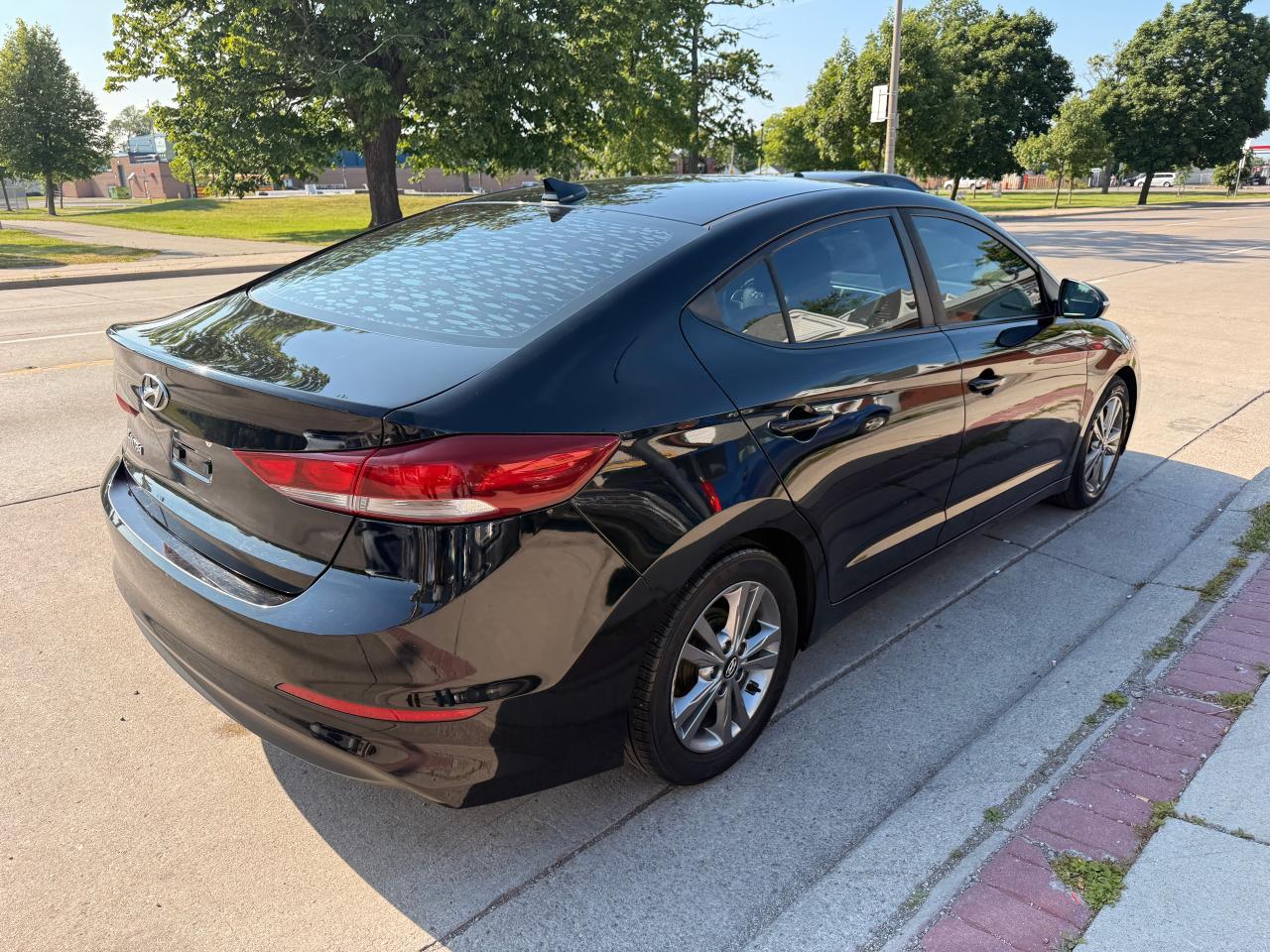 2018 Hyundai Elantra GL - Photo #9