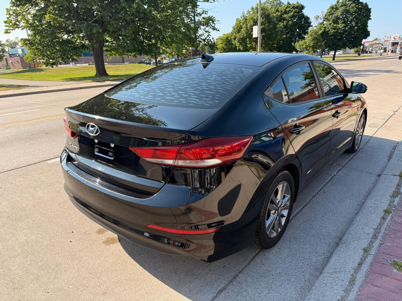 2018 Hyundai Elantra GL - Photo #8
