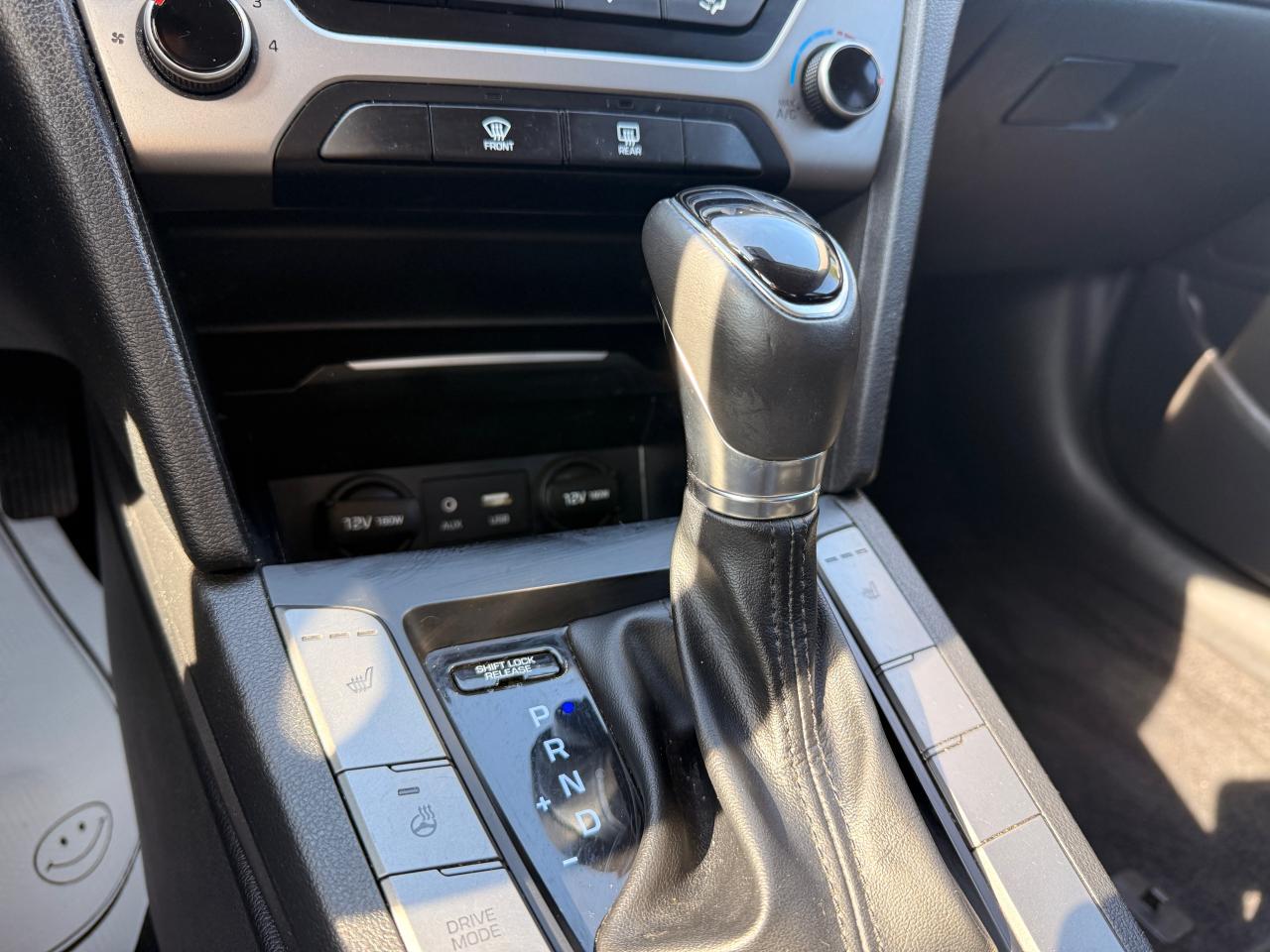 2018 Hyundai Elantra GL - Photo #23