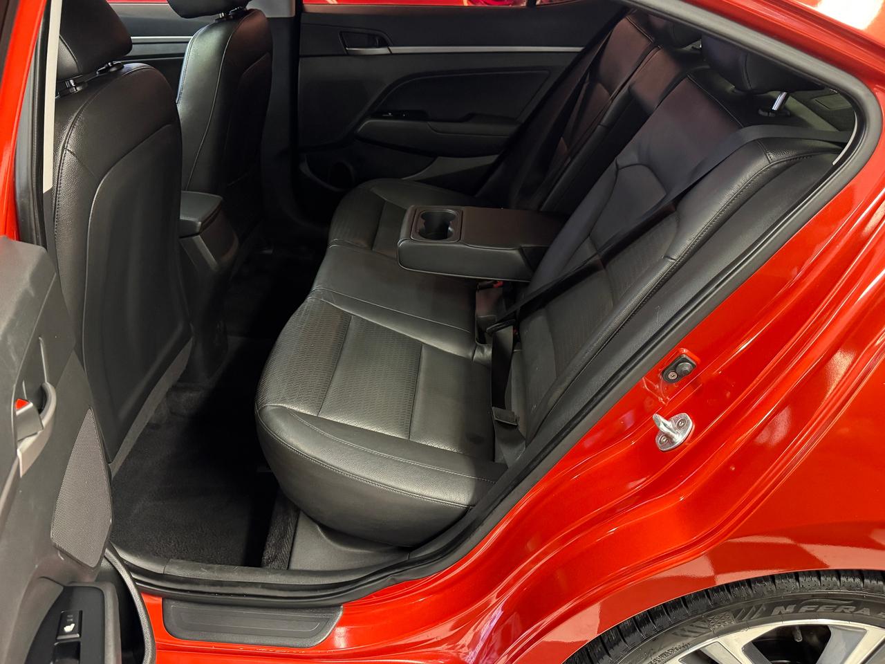 2017 Hyundai Elantra LIMITED+sunroof+GPS+ApplePlay+Heated Steering Photo